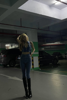 香含玉女峰头露润滞